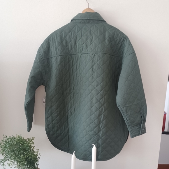 🆕️NWT Old Navy StretchTech Oversized Quilted Shacket - Picture 13 of 16
